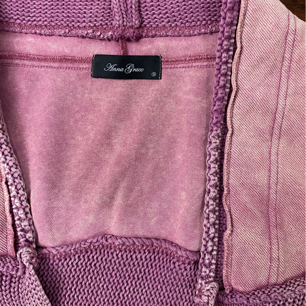 NWT Purple Two Toned Anna Grace Crochet Chunky Cardigan Sweater Bohemian Small - Picture 3 of 5
